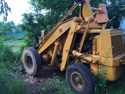 ขายรถตัก sd 40 รถสวยพร้อมใช้งาน 115,000ต่อรอง สนใจติดต่อ 0895770265 ขายรถตัก sd 40 รถสวยพร้อมใช้งาน 115,000ต่อรอง สนใจติดต่อ 0895770265