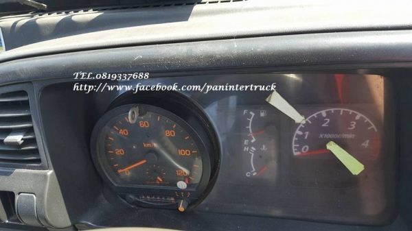 FROM JAPAN*หัวเก๋งรถบรรทุก6ล้อกลางCABIN ISUZU NPR, APR-81L *หัวการ์ตูน*(รุ่นใหม่ยกหัวได้ /มีแหนบ /มีคัสซี /มีฐานล่าง) ราคาเพียง 79,000 บาท