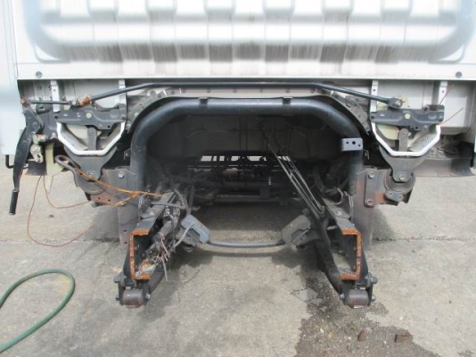 FROM JAPAN*หัวเก๋งรถบรรทุก6ล้อกลางCABIN ISUZU NPR, APR-81L *หัวการ์ตูน*(รุ่นใหม่ยกหัวได้ /มีแหนบ /มีคัสซี /มีฐานล่าง) ราคาเพียง 79,000 บาท