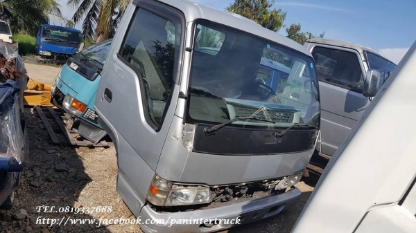 FROM JAPAN*หัวเก๋งรถบรรทุก6ล้อกลางCABIN ISUZU NPR, APR-81L *หัวการ์ตูน*(รุ่นใหม่ยกหัวได้ /มีแหนบ /มีคัสซี /มีฐานล่าง) ราคาเพียง 79,000 บาท