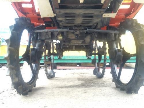 รถปลูกข้าวดำนานั่งขับ รหัสสินค้า : 80904402 ยี่ห้อ : KUBOTA รุ่น : S1-400R