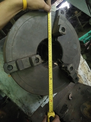 เครื่องกลึง 10 ฟุต 290000 บาท