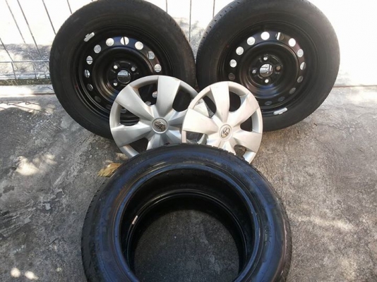 ล้อพร้อมยางเก๋งขอบ15 4ล้อ 2890บาท