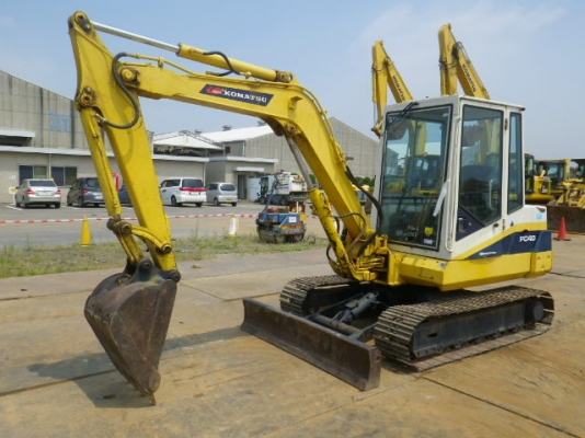 Komatsu PC40-6 เก่าญี่ปุ่น ตู้เก๋ง รถสวย แทรคเหล็ก