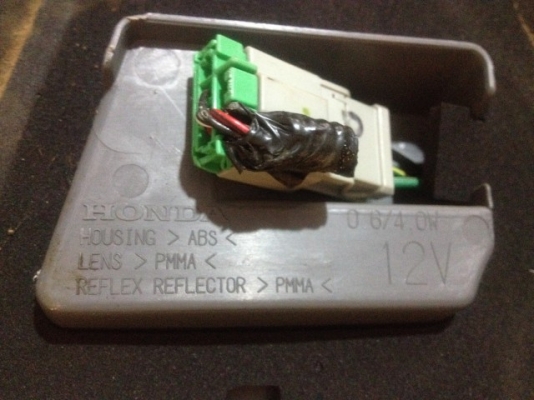 ไฟท้าย LED  JAZZ GD เก่าญี่ปุ่นเเท้สภาพสวยมากครับไม่มีริ้วรอยคู่ละ