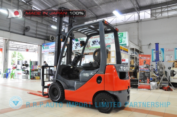 ขายรถโฟล์คลิฟท์มือสอง TOYOTA รุ่น  8FG15-11920 ราคา 295,000 บาท นำเข้าจากประเทศญี่ปุ่น 100\% ไม่เคยใช้งานในไทย