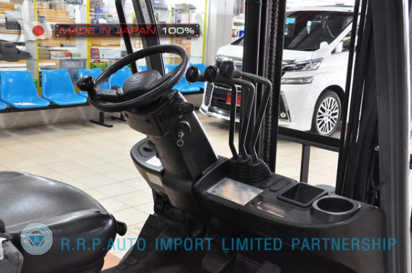 ขายรถโฟล์คลิฟท์มือสอง TOYOTA รุ่น  8FG15-11920 ราคา 295,000 บาท นำเข้าจากประเทศญี่ปุ่น 100\% ไม่เคยใช้งานในไทย