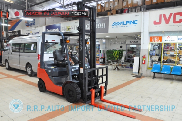 ขายรถโฟล์คลิฟท์มือสอง TOYOTA รุ่น  8FG15-11920 ราคา 295,000 บาท นำเข้าจากประเทศญี่ปุ่น 100\% ไม่เคยใช้งานในไทย