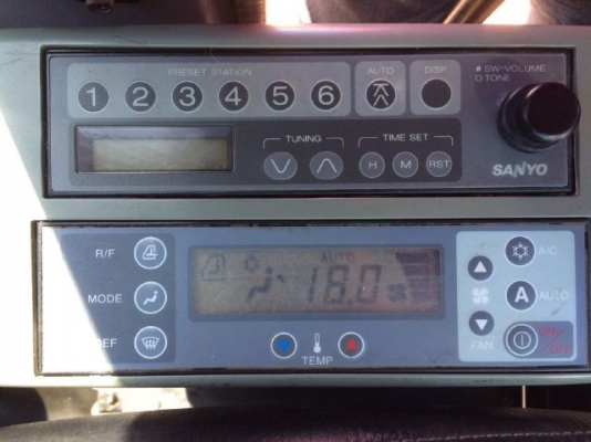 ขายรถแบคโฮ KOBELCO SK135SR YY04 รถนอกนำเข้าจากญี่ปุ่น สภาพสวยพร้อมใช้งาน มีVDOการทำงานครับ ขายรถแบคโฮ KOBELCO SK135SR YY04 รถนอกนำเข้าจากญี่ปุ่น สภาพสวยพร้อมใช้งาน มีVDOการทำงานครับ