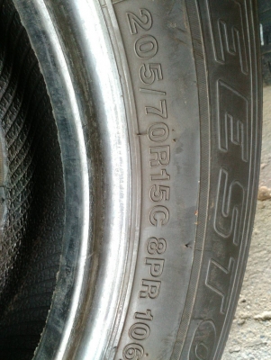205/70R15  DEESTONE  ยางรถกระบะ ชุด 4 เส้น.  tel.081-427-3941