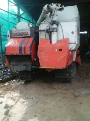 ขายรถเกี่ยวข้าว KUBOTA DC95GM PLUS สภาพสวยพร้อมใช้งาน ราคา470,000 สนใจโทร 090-8588220คุณนะ 093-3258446คุณบิว หรือเข้าดูสินค้าอื่นๆได้ที่ www.narong2truck.com หรือ www.truck.in.th/498 หรือเพจFacebook ณรงค์ ซื้อขายรถมือสอง (เว็บไซต์ส่วนตัว) หรือFacebook คุณ