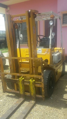 ขายรถยก TCM FG25-N2 เครื่องเบนซิน H20 เสาสูง 3 เมตร ยกได้ 2.5 ตัน เกียร์ธรรมดา รถนอกนำเข้า ติดต่อ 089-7949488 ขายรถยก TCM FG25-N2 เครื่องเบนซิน H20 เสาสูง 3 เมตร ยกได้ 2.5 ตัน เกียร์ธรรมดา รถนอกนำเข้า ติดต่อ 089-7949488