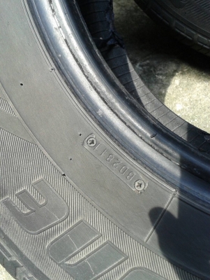 ยาง 195R14  4 เส้นนี้ ราคา 1390 บาท