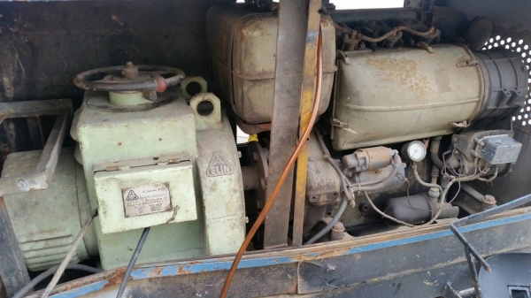 ขาย เครื่องเชื่อม / เครื่องปั่นไฟ 220 โวลท์ เชื่อมได้ 2-3 หัว ปั่นไฟ ขนาด 3 KW พร้อมหางเทลเลอร์