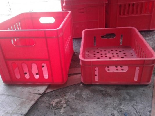 ลังพลาสติกเอนกประสงค์มือสองเหลือแต่อันเล็ก