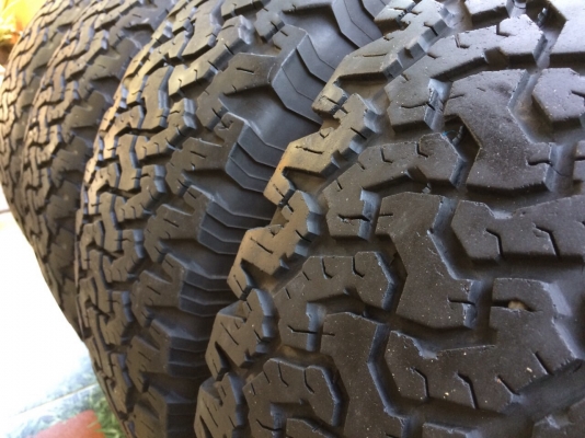 ยาง bf all 275/65/17 ปี 14 ยาง bf all 275/65/17 ปี 14