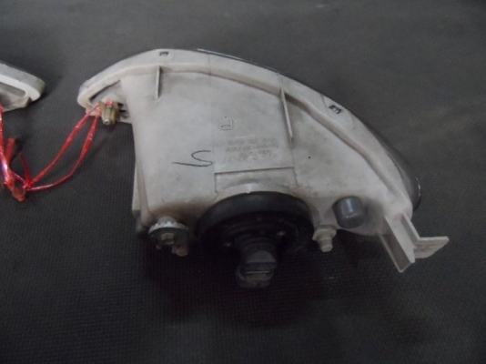 สปอตไลท์รถยนต์ โตโยต้า แคมรี่ 03 - 05 ผู้นำ ของแท้นำเข้าจากญี่ปุ่น