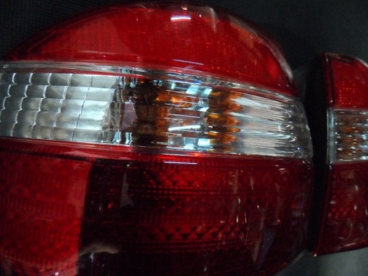 ไฟท้ายรถยนต์ มือสอง โตโยต้า โคโรล่า ไฮทอล์ค ของแท้นำเข้าจากญี่ปุ่น