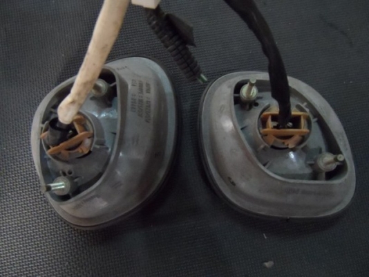 ทับทิม ฝาท้าย โตโยต้า อริสโต ของแท้นำเข้าจากญี่ปุ่น ทับทิม ฝาท้าย โตโยต้า อริสโต ของแท้นำเข้าจากญี่ปุ่น