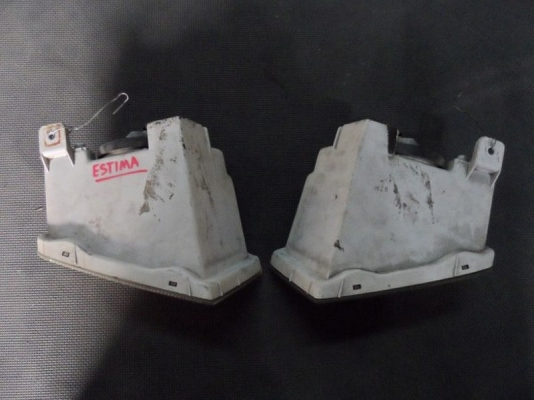 Sportlight สปอตไลท์ ไฟตัดหมอก โตโยต้า เอสติม่า รุ่นแรก ปี 2004 ของแท้นำเข้าจากญี่ปุ่น