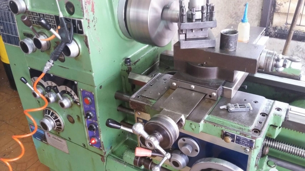 ขายเครื่องกลึง6ฟุต