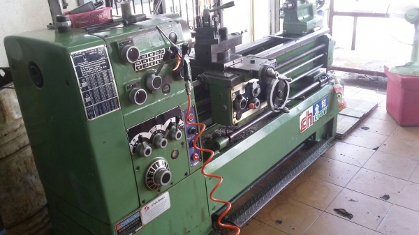 ขายเครื่องกลึง6ฟุต