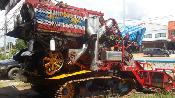 ขายรถเกี่ยวข้าว เกษตรพัฒนา เครื่อง195เทอร์โบว์ ช่างล่าง10 ระบบทำงานปกติ เช็คคอลงงานได้เลย