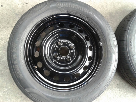 ล้อกะทะขอบ15นิ้ว4รู100 พร้อมยาง สวยๆ ชุดนี่ ราคา 1900 บาท