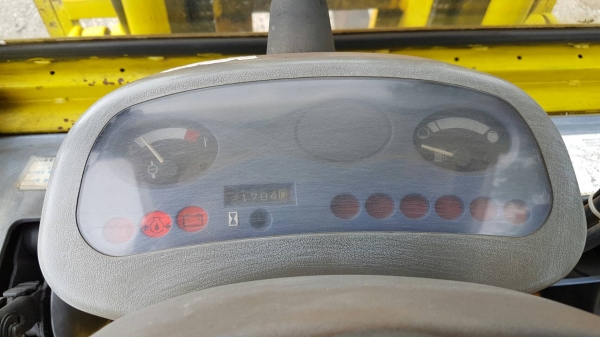 ขายด่วนรถยกKOMATSU FG20-14 ยก2ตันเสาสูง3เมตรยางตัน4เส้นระบบแก็สเมืองนอกกะจกปัดนำฝนรถนอกนำเข้ายังไม่เคยใช้งานในเมืองไทยเลย=รุ่นใหม่ขายถูกๆๆ