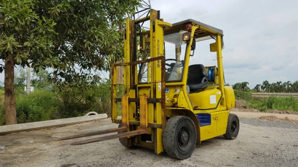 ขายด่วนรถยกKOMATSU FG20-14 ยก2ตันเสาสูง3เมตรยางตัน4เส้นระบบแก็สเมืองนอกกะจกปัดนำฝนรถนอกนำเข้ายังไม่เคยใช้งานในเมืองไทยเลย=รุ่นใหม่ขายถูกๆๆ