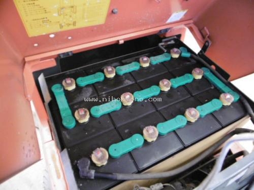 ขาย รถยกไฟฟ้า TOYOTA  2FBL9 รหัสสินค้า 80803312 ดูสินค้าที่ www.nihonmono.com