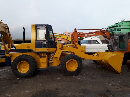 รถตักล้อยาง WA 150 ( แขนยาว ) นำเข้า100\%