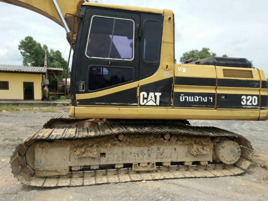ขายรถแบคโฮ CAT 320 V2 เอกสารเล่มทะเบียน ระบบไฟเต็ม ราคา 780000