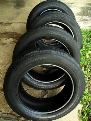 ยางขอบ18 โยโกฮาม่า 235-60-R18 ลงพื้นปี14 (4เส้น4,500) ดอกหนา1 ซม.