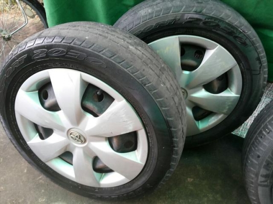 ขายล้อ2วง ยาง2เส้น ขอบ15นิ้ว รวม4ล้อ