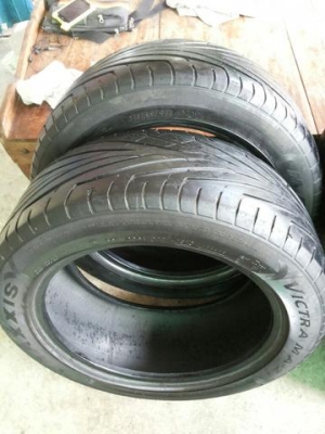 ยาง215-55-r15 4เส้น 2400 ยาง215-55-r15 4เส้น 2400