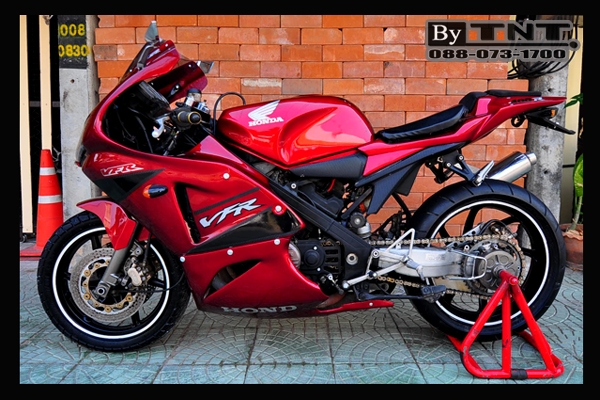 <TNT>ขาย Honda VFR(NC-24) 400 cc.4สูบ/ปี90/สีแดง/ทะเบียนแท้/แฟริ่งแต่ง...สวยๆ>>>