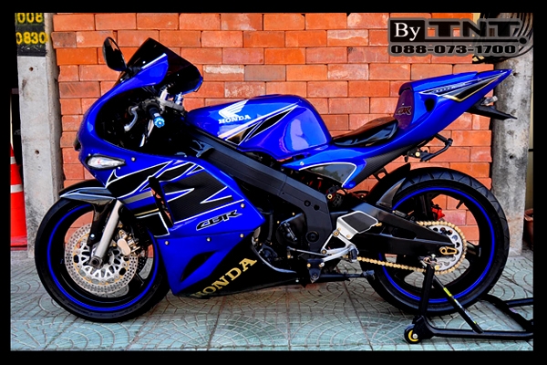 <TNT>ขาย Honda CBR(NC-23) 400 cc./ปี89/สีน้ำเงิน-ดำ/ทะเบียนแท้/แฟริ่งแต่ง..สวยๆ>>>
