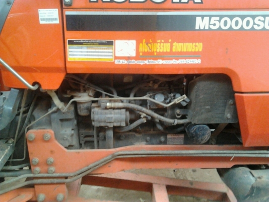 KUBOTA M5000 SU - 4WD 2 เพลา สวยจัดเหมือนใหม่ รถใช้งาน 610 ชม. อุปกรณ์มีครบมีใบมีดดันหน้า ผานพรวนดิน 3 ผานพรวนดิน 6 ผานขุดมันสำปะหลัง ช่วงล่างแน่น ยางสภาพดี 70\% พร้อมใช้งานได้เลยทันที เอกสารเล่มทะเบียนครบพร้อมโอนได้เลย ราคาต่อรองได้ครับ KUBOTA M5000 SU - 4WD 2 เพลา สวยจัดเหมือนใหม่ รถใช้งาน 610 ชม. อุปกรณ์มีครบมีใบมีดดันหน้า ผานพรวนดิน 3 ผานพรวนดิน 6 ผานขุดมันสำปะหลัง ช่วงล่างแน่น ยางสภาพดี 70\% พร้อมใช้งานได้เลยทันที เอกสารเล่มทะเบียนครบพร้อมโอนได้เลย ราคาต่อรองได้ครับ