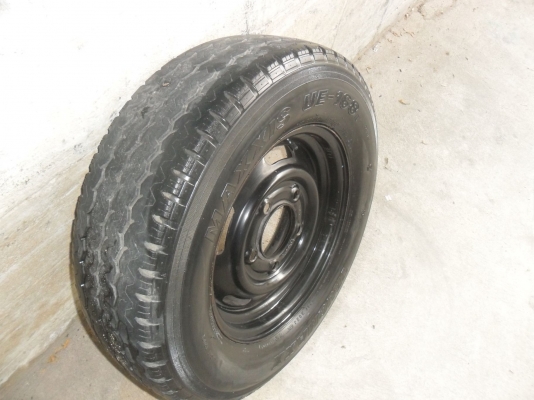 ล้อกะทะ 16นิ้ว 5รู TATA พร้อมยาง มี 1 ล้อ ล้อกะทะ 16นิ้ว 5รู TATA พร้อมยาง มี 1 ล้อ