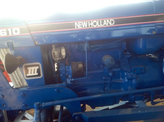ขายรถไถ ฟอร์ด 6610 NEWHOLLAND สภาพดี ราคาต่อลองได้ค่ะ