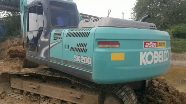 ขายด่วน!! KOBELCO SK200-8 YN12 ไมล์ชม.8,000 สภาพสวยมากๆค่ะ