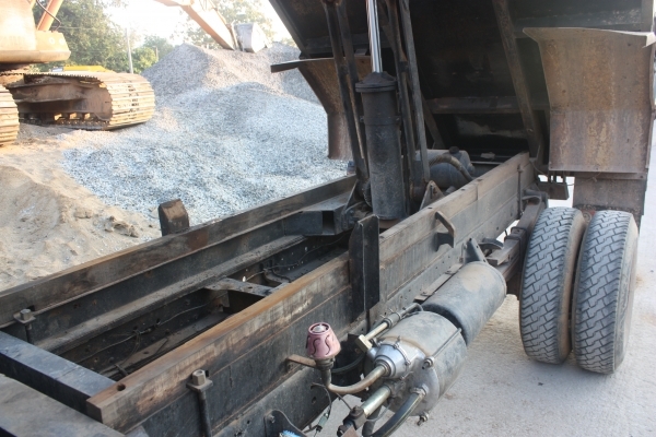 ขาย6ล้อ NPR 115แรง คานหน้าหลังเอฟ ทะเบียนหมดปี56 เอกสารพร้อมโอน