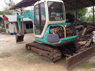 ขาย KOMATSU PC45-7 สภาพญีปุ่น&rlm; พร้อมใช้งาน สนใจติดต่อคุณรัตนศักดิ์ โทร.081-7621704