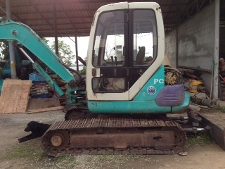 ขาย KOMATSU PC45-7 สภาพญีปุ่น&rlm; พร้อมใช้งาน สนใจติดต่อคุณรัตนศักดิ์ โทร.081-7621704