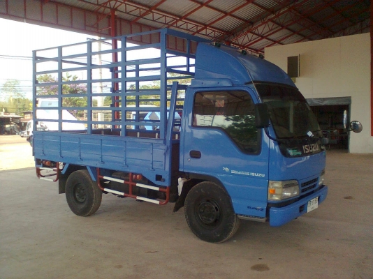 ISUZU NKR 4 ล้อกลาง ทะเบียนไม่ติดเวลา