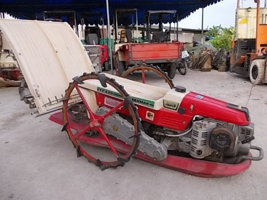 รหัส:12000779รถปลูกข้าวดำนาใช้เครื่องK24G-EZ 0.098Lขนาด1.7แรงwww.nihonmono.com