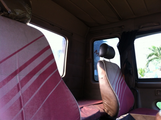 Mitsubrishi แค๊ป 2.5 คิว