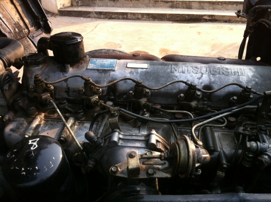 Mitsubrishi แค๊ป 2.5 คิว