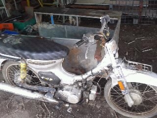 ซาเล็ง ซูซูกิ love พ้วงข้างสภาพพร้อมใช้ไม่มีทะเบียน 3500